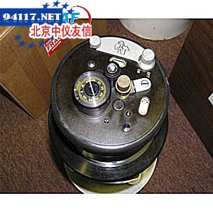 沃尔登重力仪